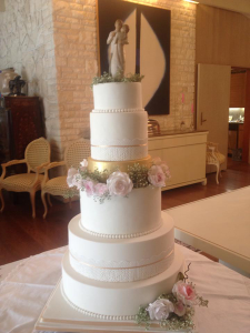 White Wedding with Gold, Lace and Roses